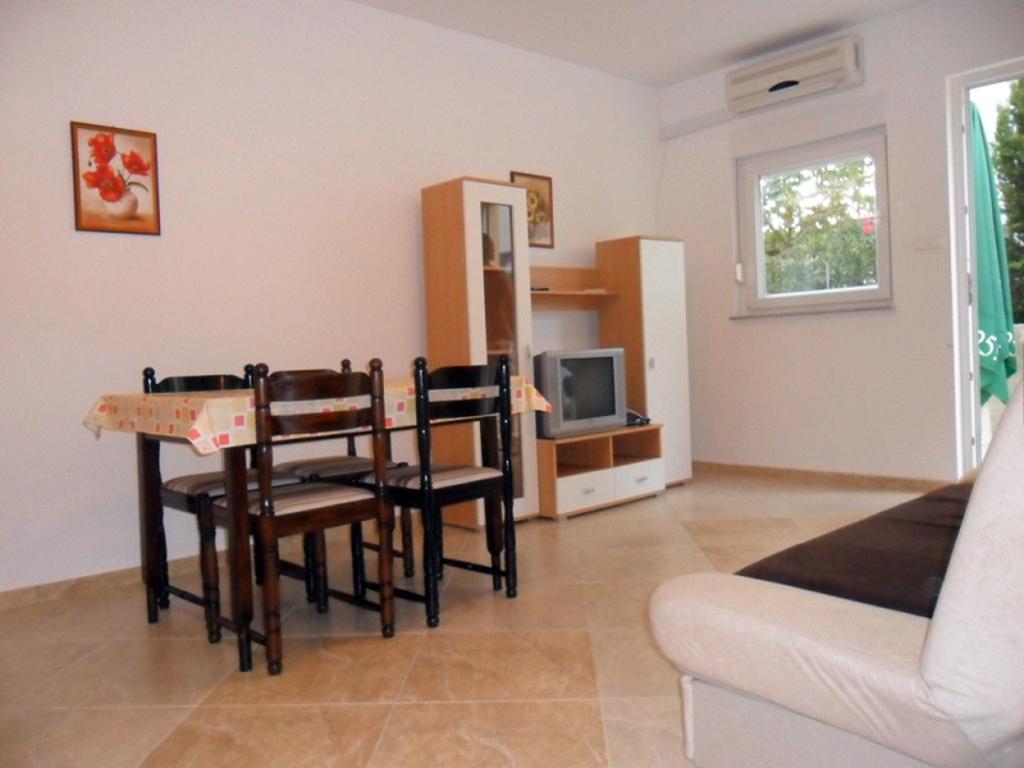 Apartments Mislav โนวาลยา ห้อง รูปภาพ