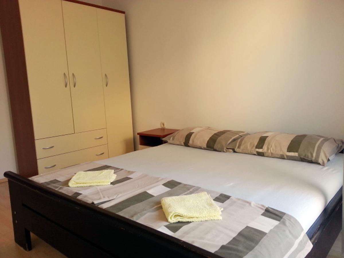 Apartments Mislav โนวาลยา ภายนอก รูปภาพ