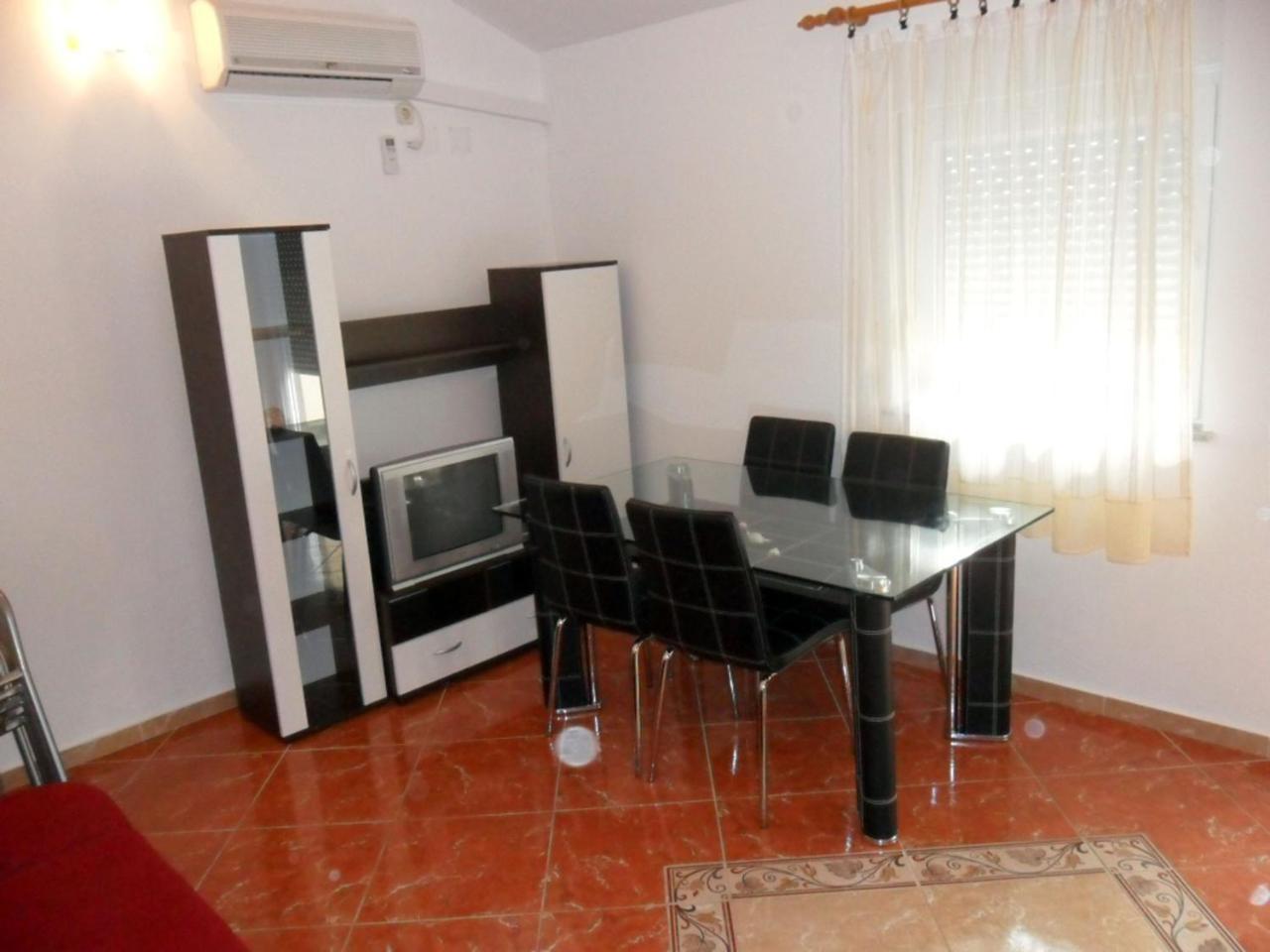 Apartments Mislav โนวาลยา ภายนอก รูปภาพ