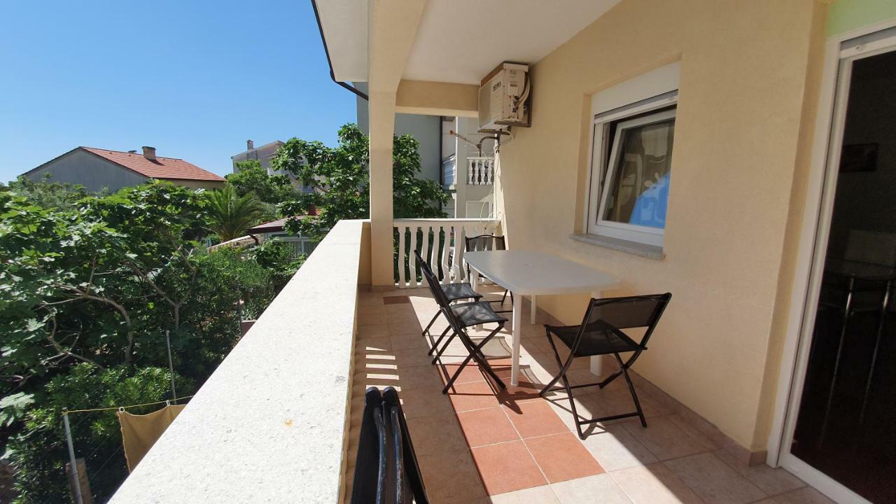 Apartments Mislav โนวาลยา ภายนอก รูปภาพ