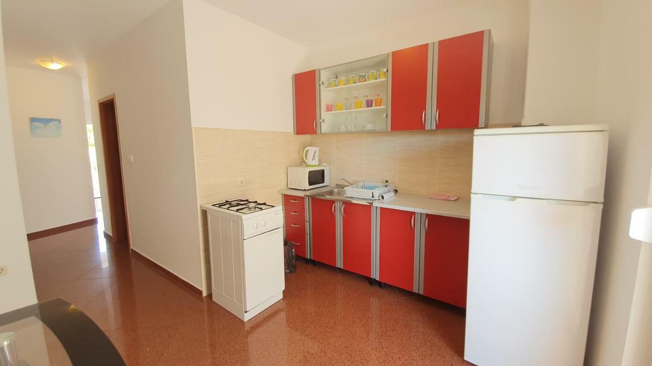 Apartments Mislav โนวาลยา ภายนอก รูปภาพ